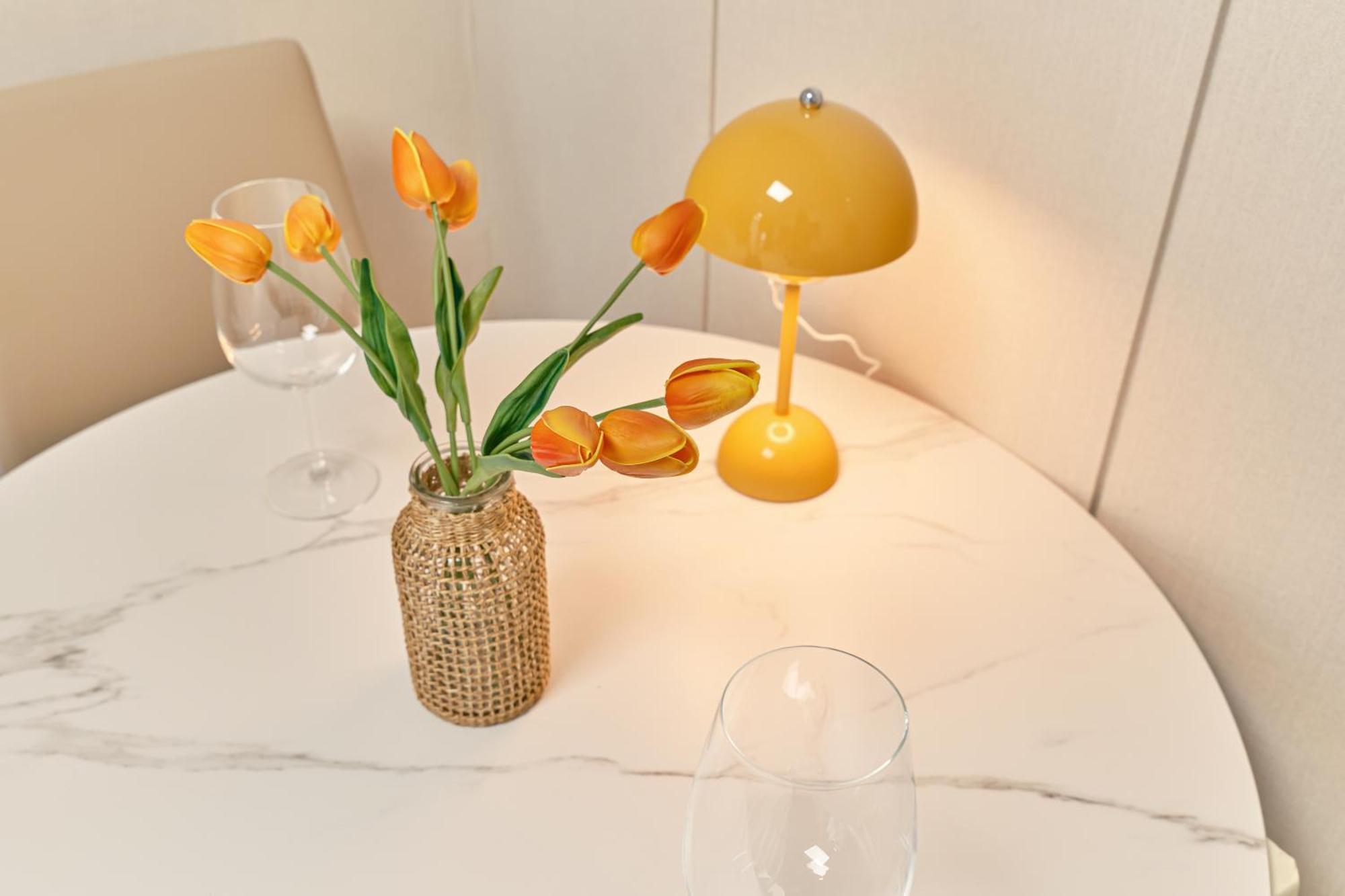 Căn hộ Comocasa Premium Terrace *